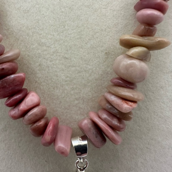 Light Pink Rhodonite Choker Necklace - Picture 5 of 10